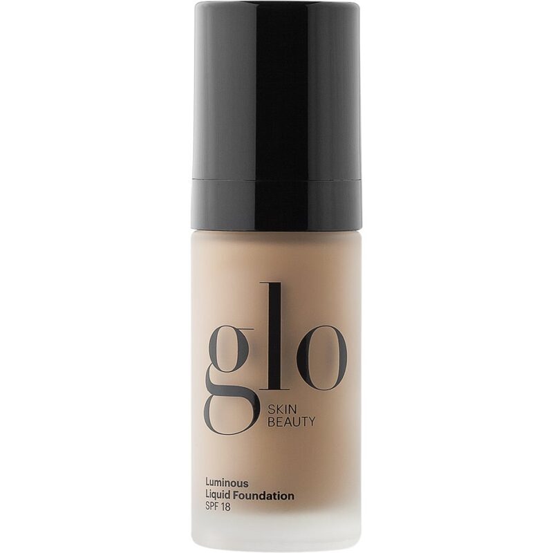 Luminous Liquid Foundation, 30 ml Glo Skin Beauty Foundation
